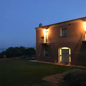  Vakantieboerderij Monti Di Jogliu Italië